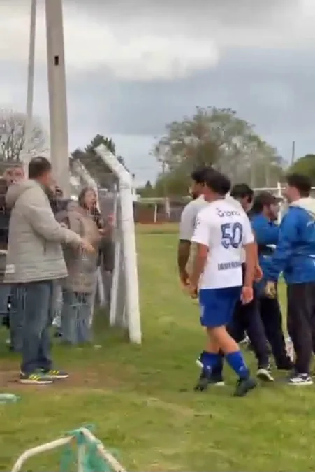 Denuncian agresiones tras un partido juvenil de OFI en San Carlos