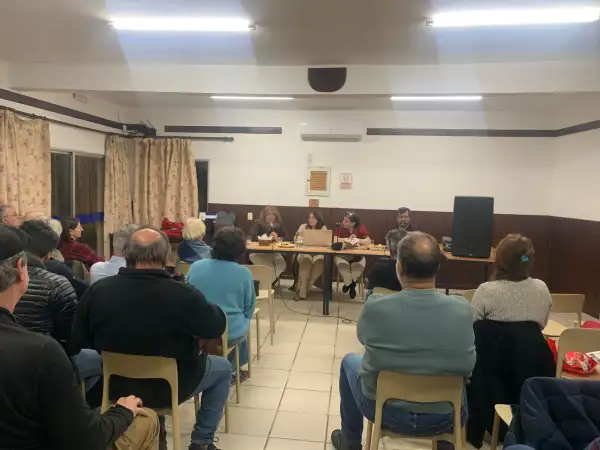 Profesora Marcia Col...