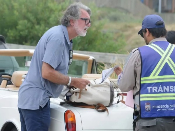 Pancho Dotto fue multado por manejar desde La Barra hasta José Ignacio haciendo una trasmisión en vivo por Instagram