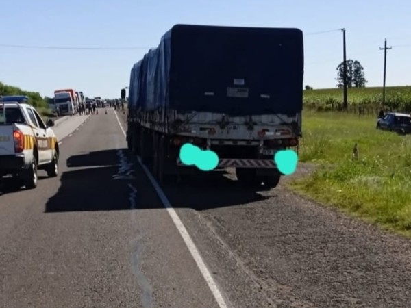 Motociclista falleció tras chocar con un camión en Ruta 3