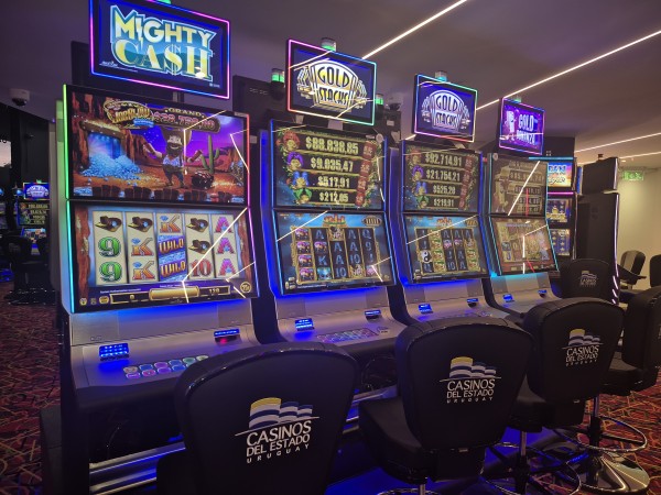 Nueva sala de Casinos del Estado abrió en Atlántico Shopping