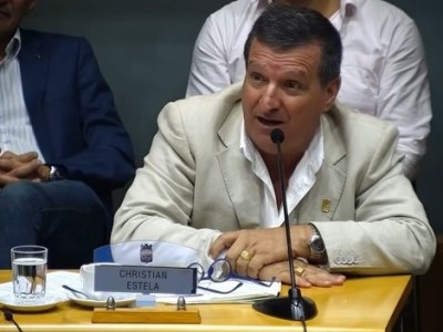 Edil Estela sobre frenteamplistas: “No sé si trabajar les gusta mucho, pero son especialistas en armar ollas populares y en armarte una caravana en 5 minutos”