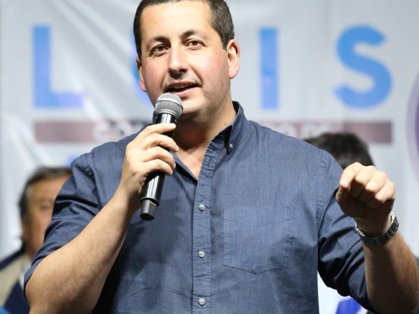 El precandidato de la Lista 88 Diego Echeverría inicia una nueva fase de la campaña