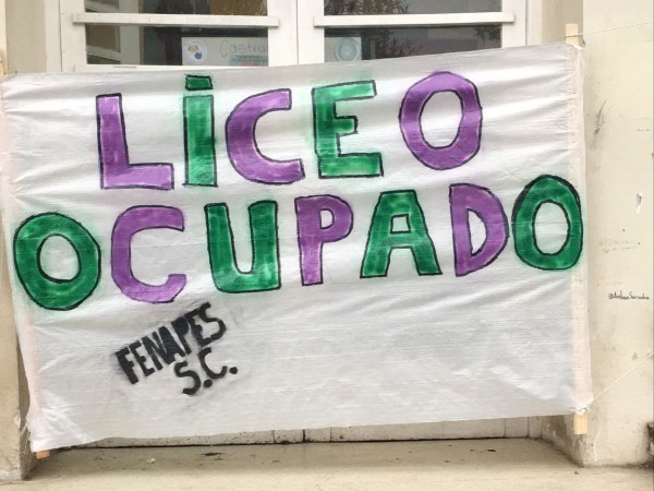 Ministerio de Trabajo exigió a Fenapes que desalojara Liceo N° 1 de San Carlos