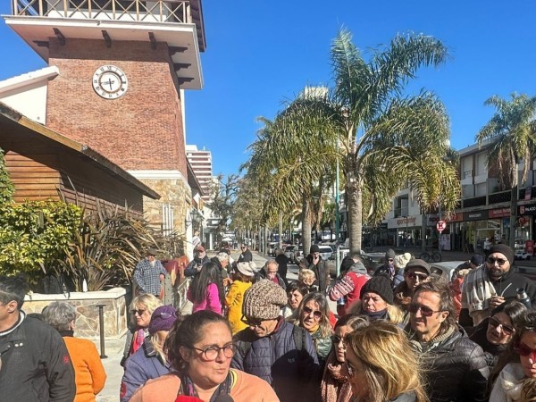 Feria Artesanal de Punta del Este: Municipio dejó sin efecto resolución para reubicar a los feriantes