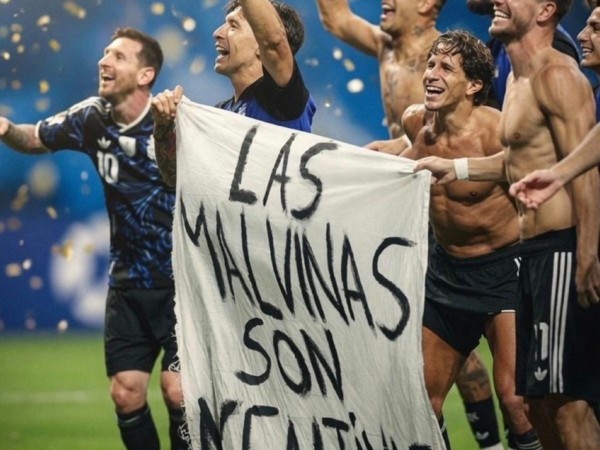Argentina se expone a sanción por pancarta sobre las Malvinas