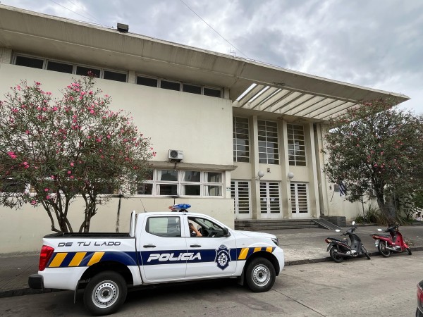 Liceo de San Carlos retoma sus clases y Ministerio del Interior investiga origen de mail con amenaza de matanza