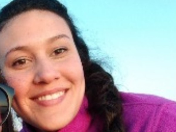 Apareció joven mujer que estaba ausente