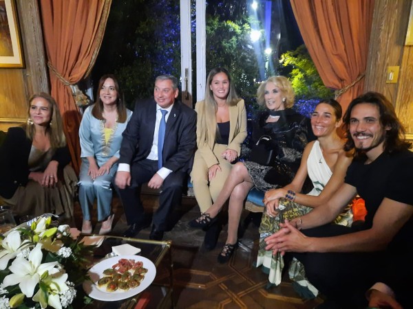 mirtha legrand, cavani, embajada uruguaya, declaratoria de la independencia,