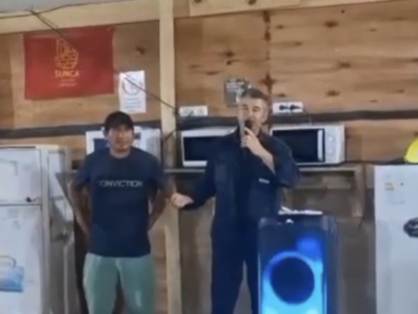 Trabajador peruano a...