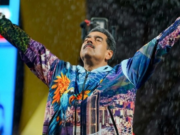 Nicolás Maduro adelantó la Navidad para el 1º de octubre
