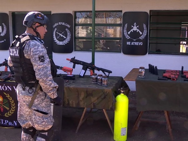 Presentaron nuevo armamento no letal para la Policía; 400 armas y 100.000 municiones