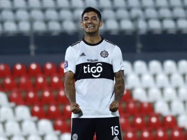 Polenta anunció que deja el fútbol activo tras llegar a un acuerdo millonario con Olimpia de Paraguay por deuda pendiente