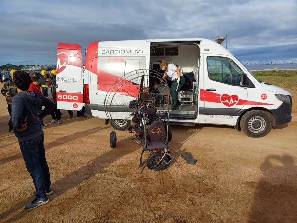 Un Instructor de paratrike y su acompañante sufrieron lesiones al intentar levantar vuelo en Piedras del Chileno