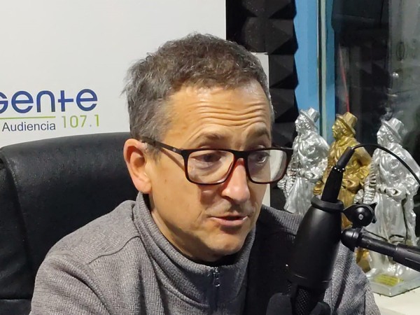Neumólogo Morillo alertó sobre el vínculo entre el uso de redes sociales y la salud mental en jóvenes