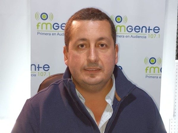 Diputado Echeverría cuestionó posible gravamen de depósitos en el exterior de residentes en Uruguay: “Es matar a la gallina de los huevos de oro”