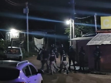 Testimonios de vecinos del Kennedy: “A partir de las 7 de la tarde es toque de queda acá”
