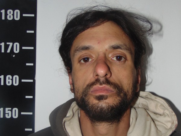 Sujeto sufrió un arresto ciudadano mientras robaba bebidas en un depósito
