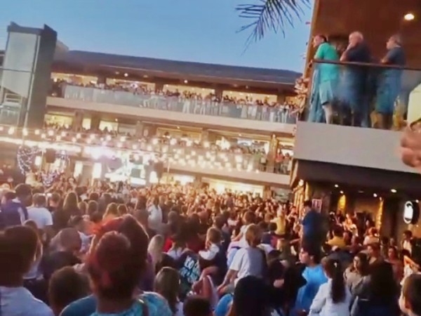 Luck Ra brindó su show en Shopping OH! con más de 3000 personas