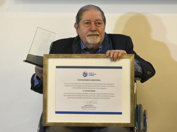 Columna de Danilo Ar...