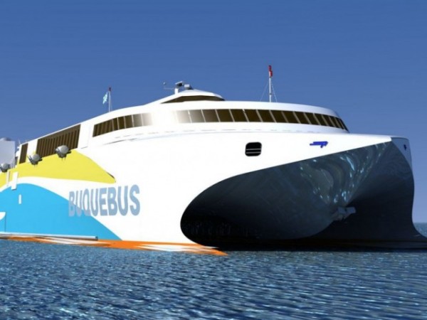 Un barco de Buquebus con 469 pasajeros quedó varado en un banco de arena