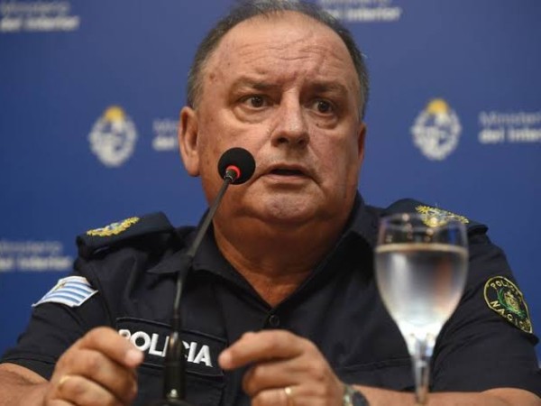 Jefe de Policía acla...