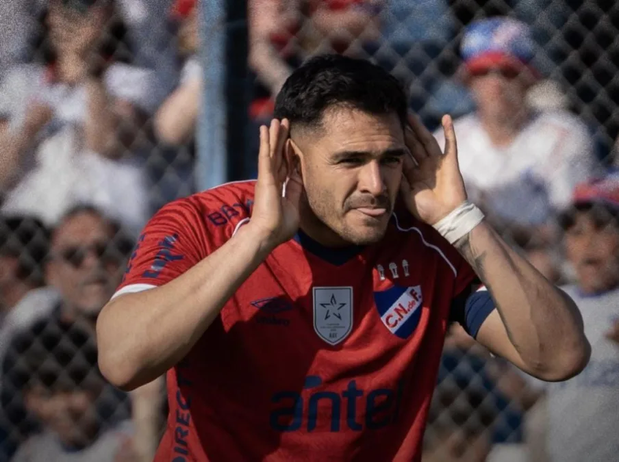 Nacional visitó Melo para enfrentar a Cerro Largo y se vuelve para Montevideo con los tres puntos
