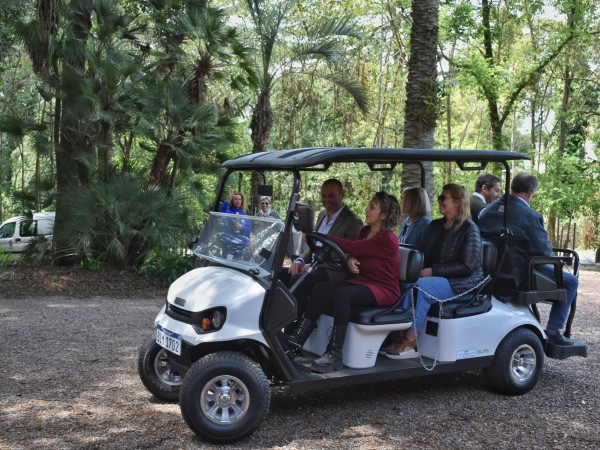 Arboretum Lussich adquirió vehículo eléctrico para recorridos por el bosque