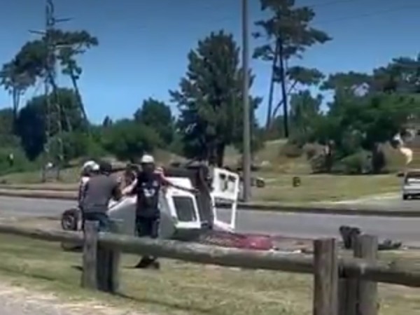 Espectacular accidente que afortunadamente no dejó heridos