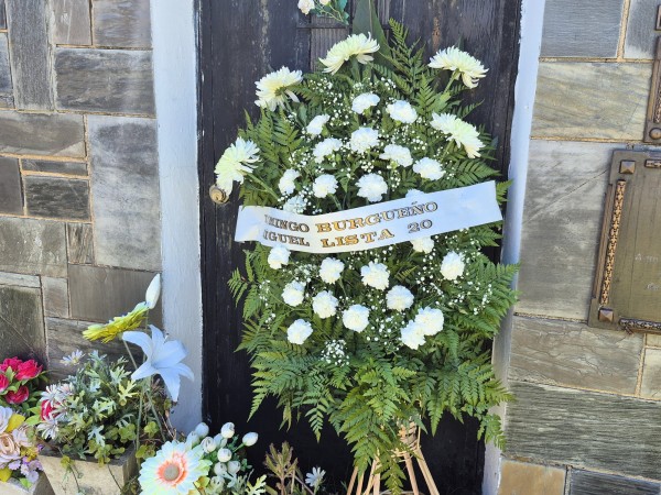 Homenaje a Burgueño...