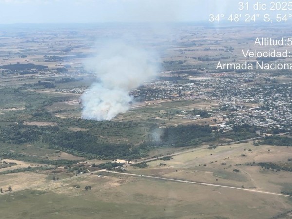 Bomberos continúa tr...
