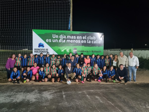 Liverpool, cancha, obras