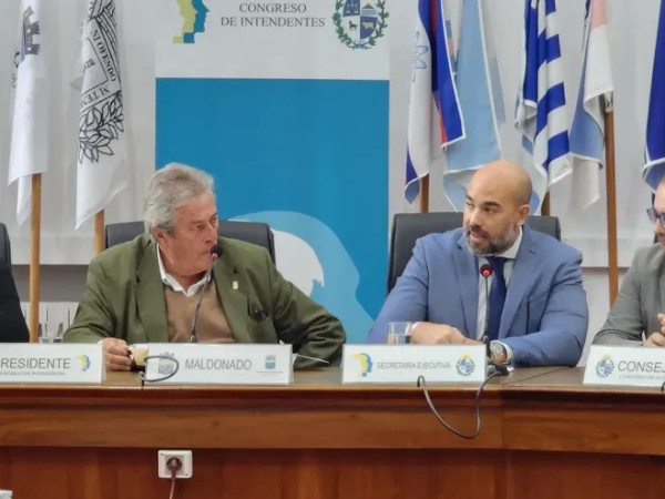 Intendentes presentaron a la OPP propuesta para declarar “emergencia nacional” el estado de la caminería rural