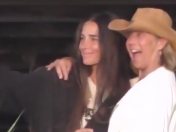 En medio de rumores...