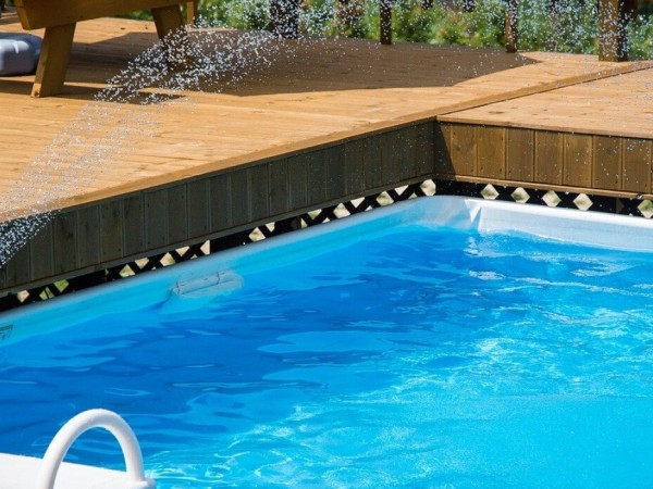 Un hombre de 24 años se ahogó en la piscina de un hostel de Punta del Este; policía investiga como ocurrió