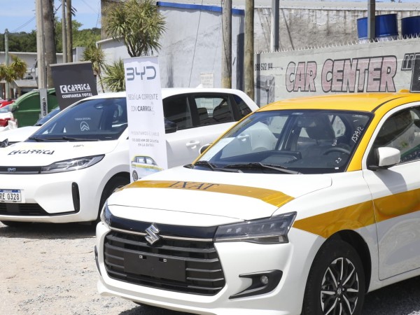 Presentaron vehículo...