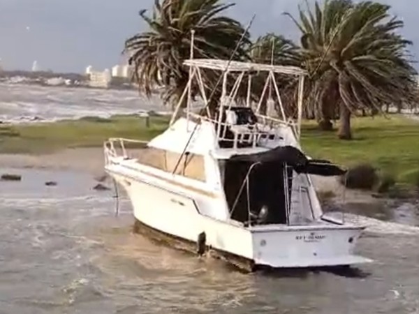 Embarcación se soltó...