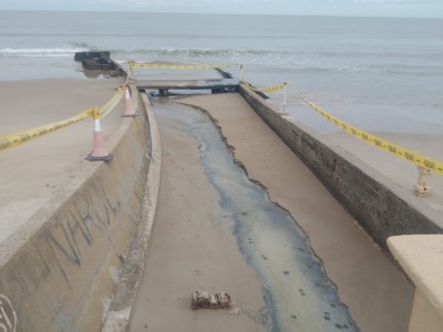 Por contaminación en la aguas clausuran una parte de las playas de Piriápolis