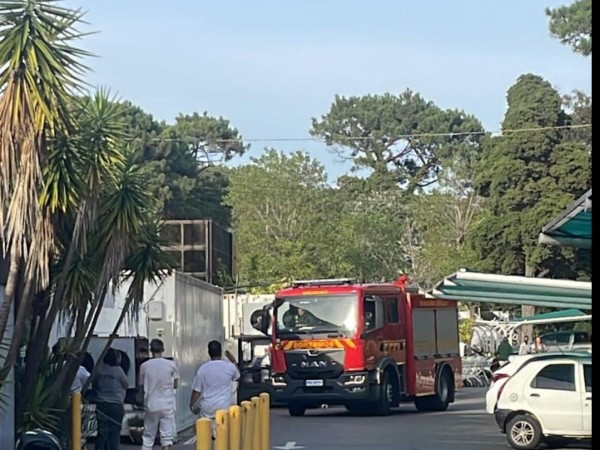 Principio de incendio en un supermercado Devoto