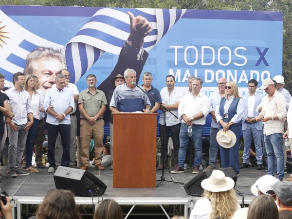 Delgado llamó a militar porque no hay partido ganado y dijo que Maldonado ha sido ejemplo para el Gobierno Nacional