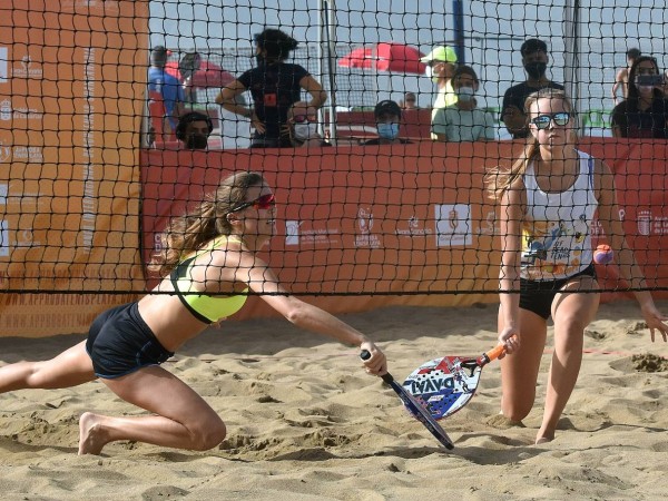 Torneo Internacional de Beach Tennis congregará a más de 100 deportistas en Playa Montoya