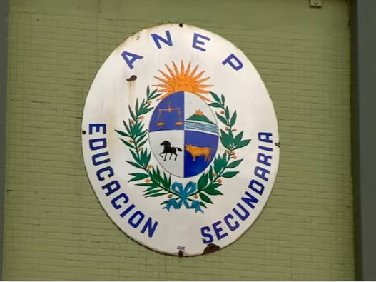 Retiran cámara de reconocimiento facial del liceo de Piriápolis y analizan implementar app para controlar asistencia estudiantil