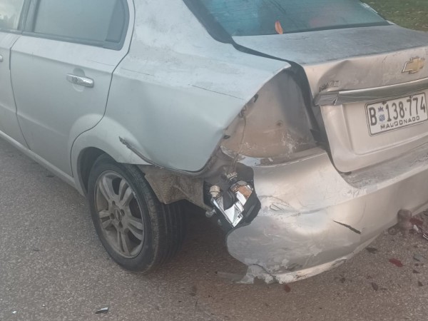 Conductor de auto chocado reclama indemnización
