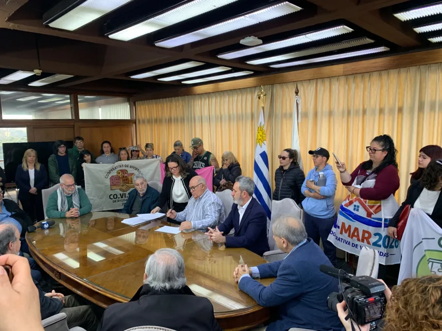 Intendencia y Fucvam...