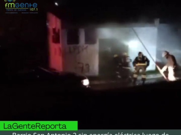 Amplia zona sin energía tras un incendio en la reductora de Ute en el barrio San Antonio