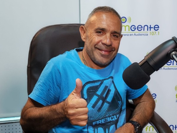 Piloto fernandino Sergio “Osito” Lafuente compartió su experiencia en el Rally Dakar