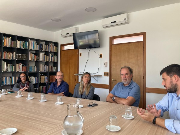 Candidatos a alcaldías por el Frente Amplio se reunieron con la subsecretaria de Turismo