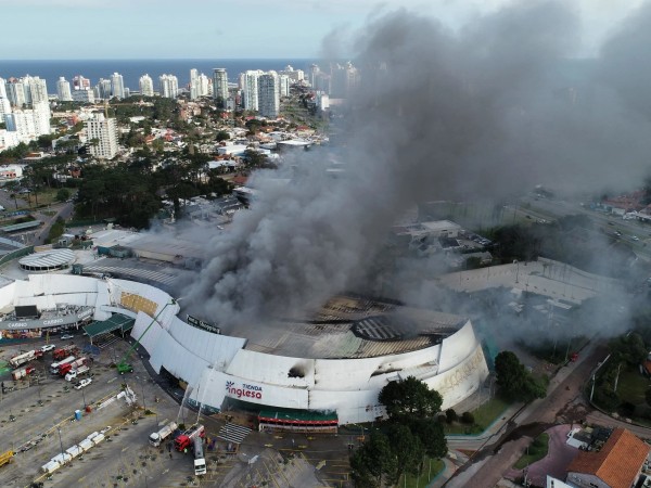 “Fue algo muy traumático, nos va a marcar a todos de por vida”, aseguró el gerente de Marketing de Punta Shopping a un año del incendio
