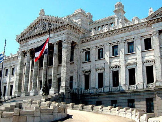 Padres de niños, niñas y adolescentes con autismo serán recibidos este miércoles en el Parlamento