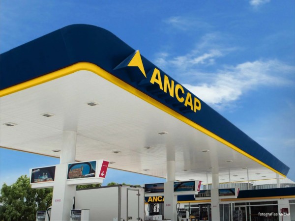 Habilitaron instalación de estación de servicio ANCAP en el barrio "Distrito52"